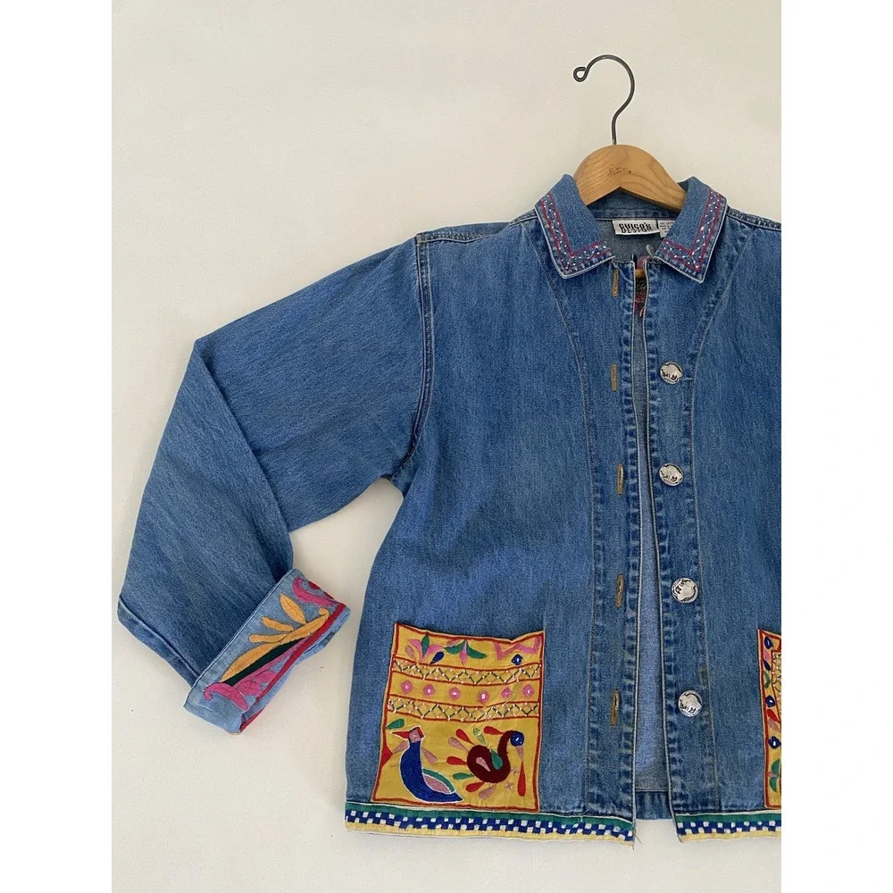 Chicos Denim Jacket Sz 1 Embellished Embroidered Birds & Floral Buffalo Button - Picture 2 of 16